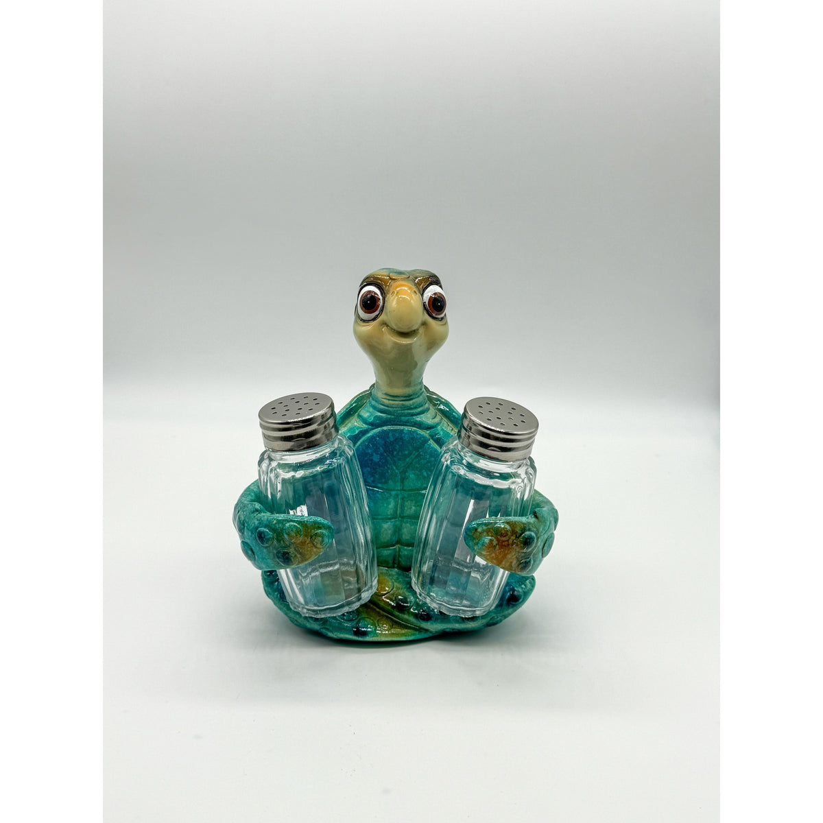 Cartoon turtle salt & pepper shaker