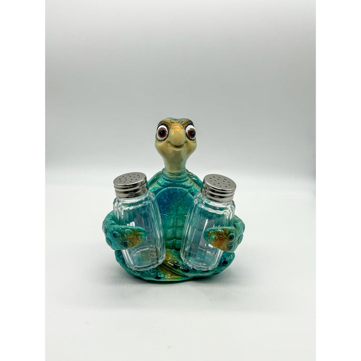 Cartoon turtle salt & pepper shaker