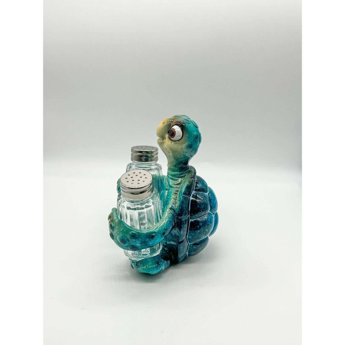 Cartoon turtle salt & pepper shaker, additional view 3
