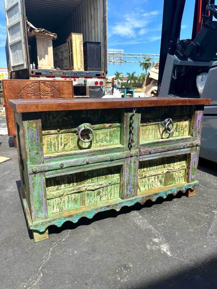 W/D Trunk - 40 x 19 x 24 in India Sourcing