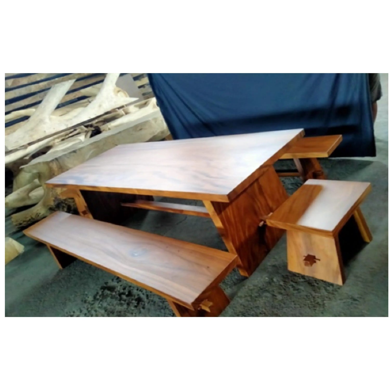 Suar Live Edge Dining Set Anteak